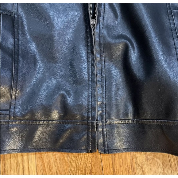 Men’s Vintage Guess Black Faux Leather Jacket Coat Size S - Picture 7 of 13